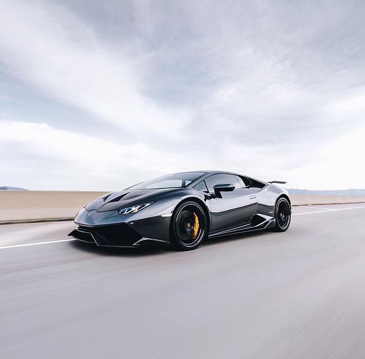 LuxuryCars365's tweet image. Lamborghini Huracan