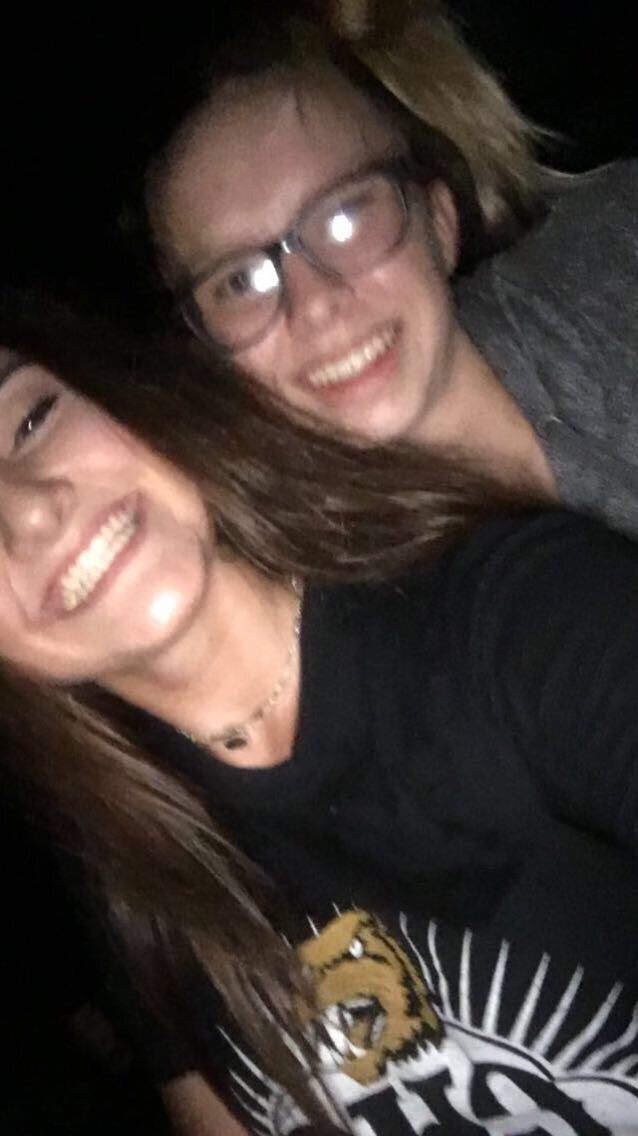 GracenWalker's tweet photo. happy happy 18th birthday to one of my favorite humans!!🎉🤩 soo thankful for your sense of humor and our endless laughs. hope it’s the best one yet!!🤪 https://t.co/I78QXJ8xBK