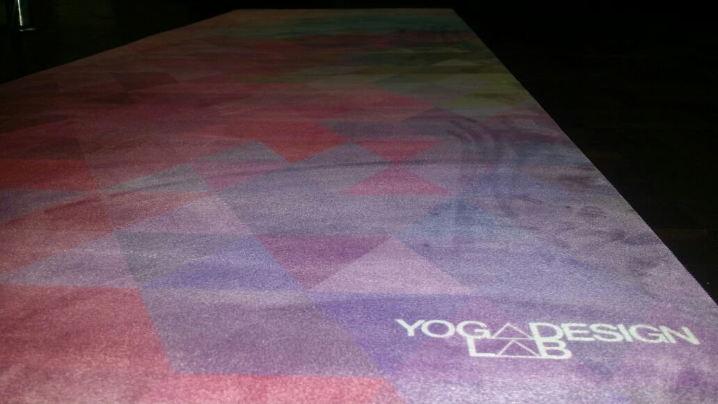 SABloggers's tweet photo. Luxurious top layer. "100% natural tree rubber #Baliinspired #yogamats #yogadesignlab #ecofriendly https://t.co/xEOPeQwgip