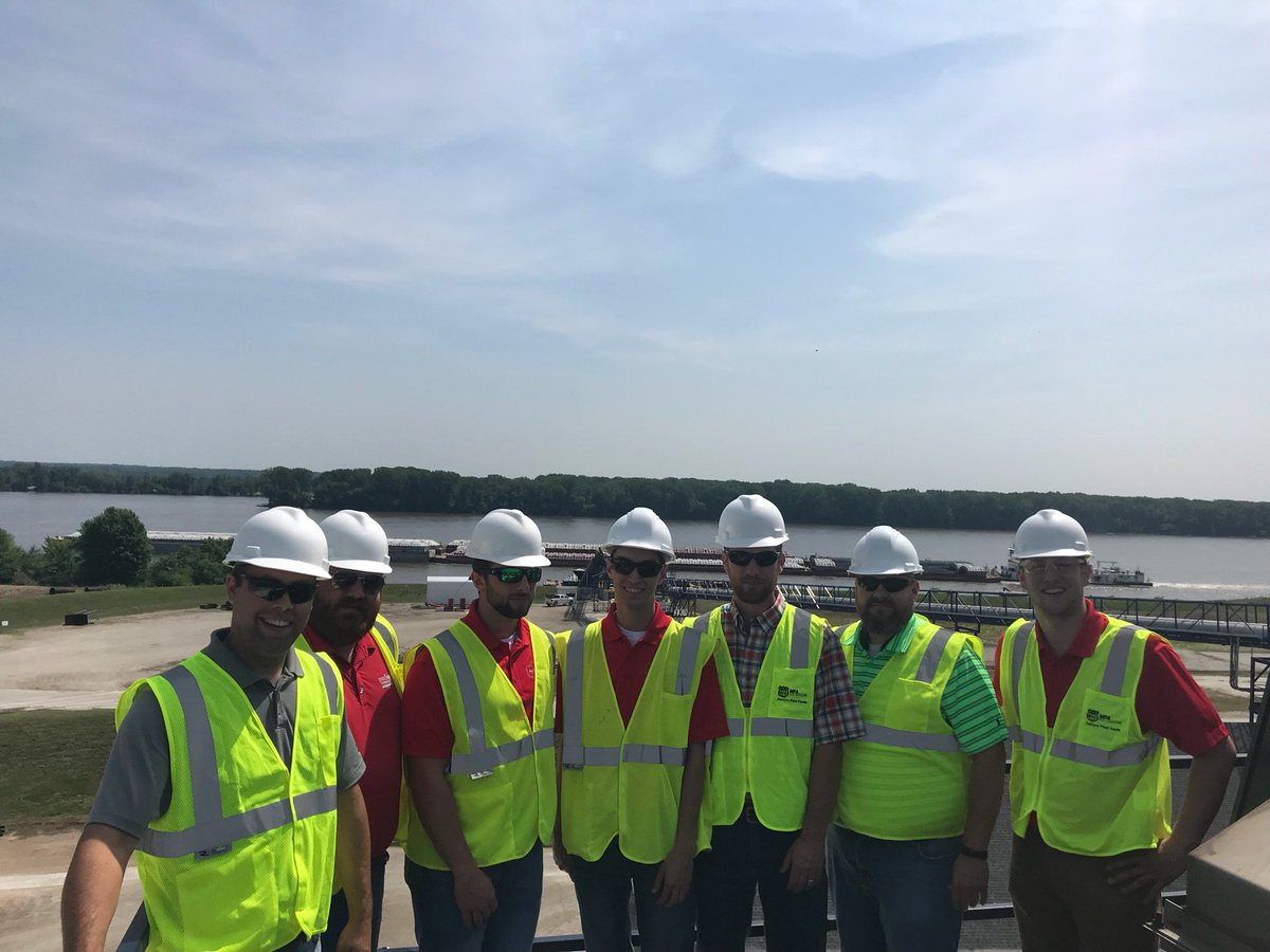 Touring MFA Plant Foods - Palmyra with <a href="/MFA_PrecisionAg/">MFA Precision</a> and <a href="/MFA_Inc/">MFA Incorporated</a> Ag Apprentice interns. Greg Straus and his team do an amazing job getting plant foods out to our trade territory. #NutriTrack