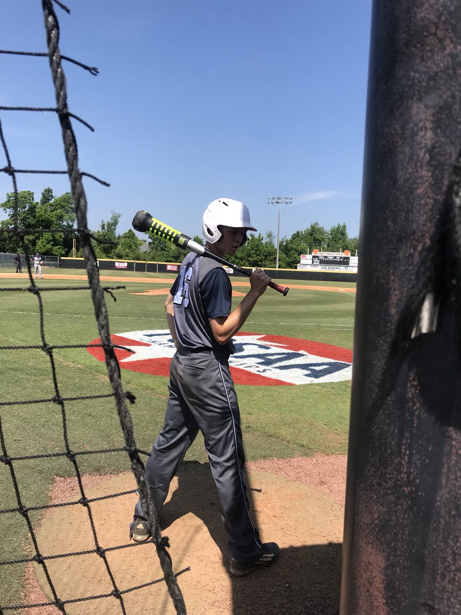 UH Baseball tweet media