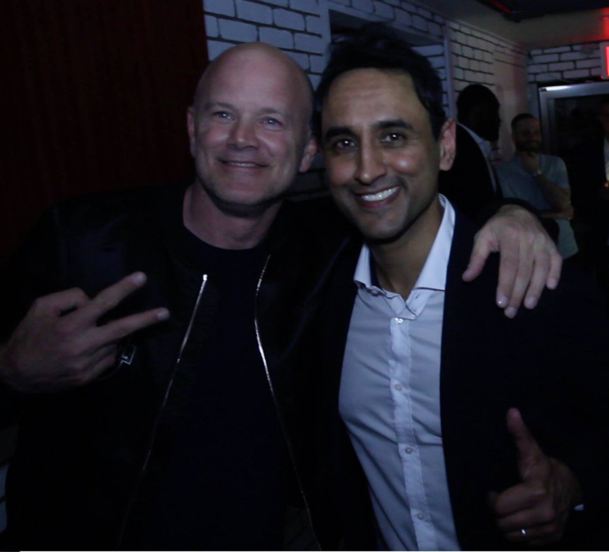 deeeedle's tweet photo. You guys see these fine young gentlemen? Big smiles @novogratz and @shivcoin. The #blockparty from @goblockparty must be brewing! GDA + $BLOX https://t.co/1ezT19Bmc0