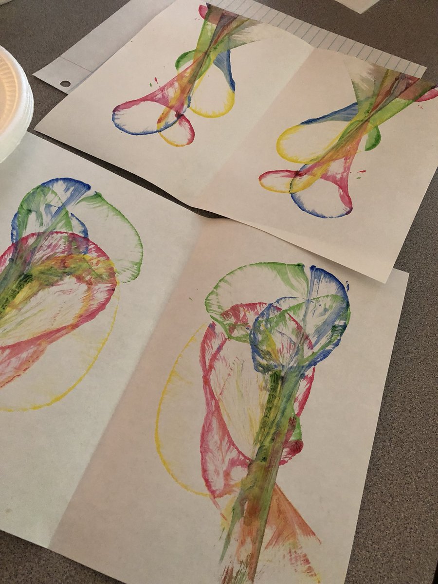 sarahbear2_2000's tweet photo. Fifth Grade Passion Project/Teach the class: String Art @mrs_jenhall @CLESLilTexans #lowtechisstillengaging #learningthroughothers #fifthgrade https://t.co/dDLq2fhh06