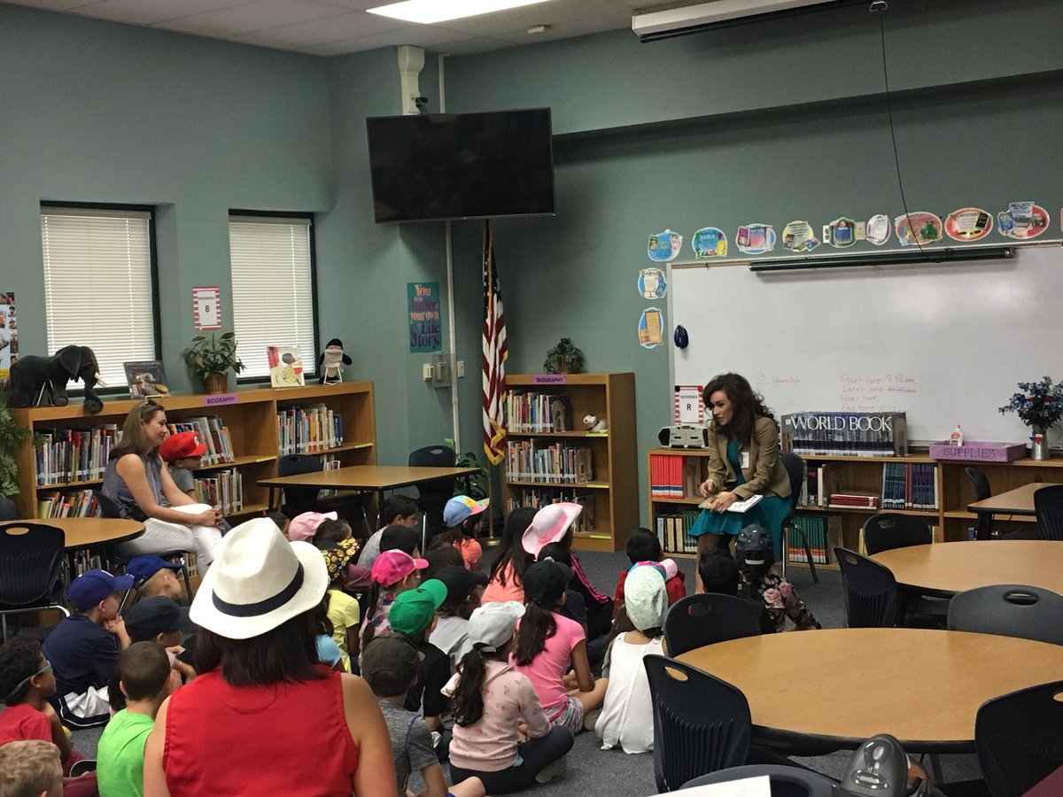 MayCounselors's tweet photo. Such a fun week for kids! @teachreadlove #ChildrensBookWeek2018 #MayInspired https://t.co/baAcRvW7k5