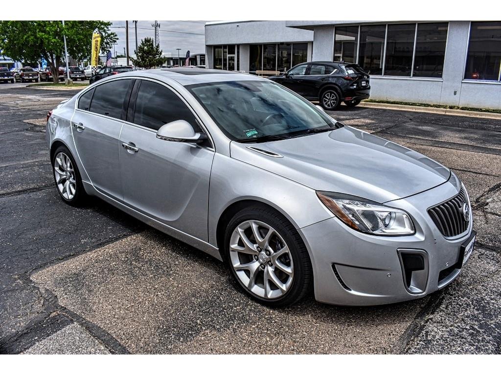 pike_mazda's tweet photo. This dazzling 2012 Buick Regal GS offers a sleek and efficient ride — it gets up to 32 MPG on the highway! https://t.co/0Hm1OjcjL0 #buick #regal #gs #buickregal #fenton #fentonmazda #amarillo https://t.co/HVCwCe8YVk