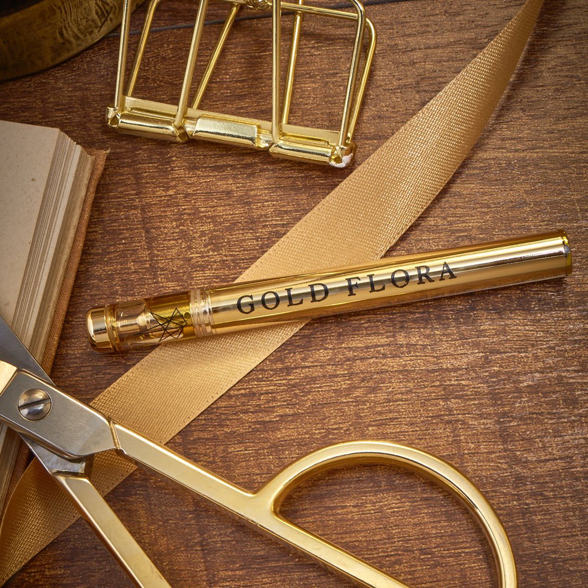 Goldflora_CA's tweet photo. Inspiration comes in many forms. For some, cannabis has proven to stimulate the creative process. Try it for yourself with our #GoldRush (80-90% THC) pen or our #BlackGold (70-80% THC) pen. 📝🎨🎻
_____
https://t.co/h4SclzKBmq 
_____
#goldflora #coastalcannabis #goldstandard https://t.co/90mAzLWtsB