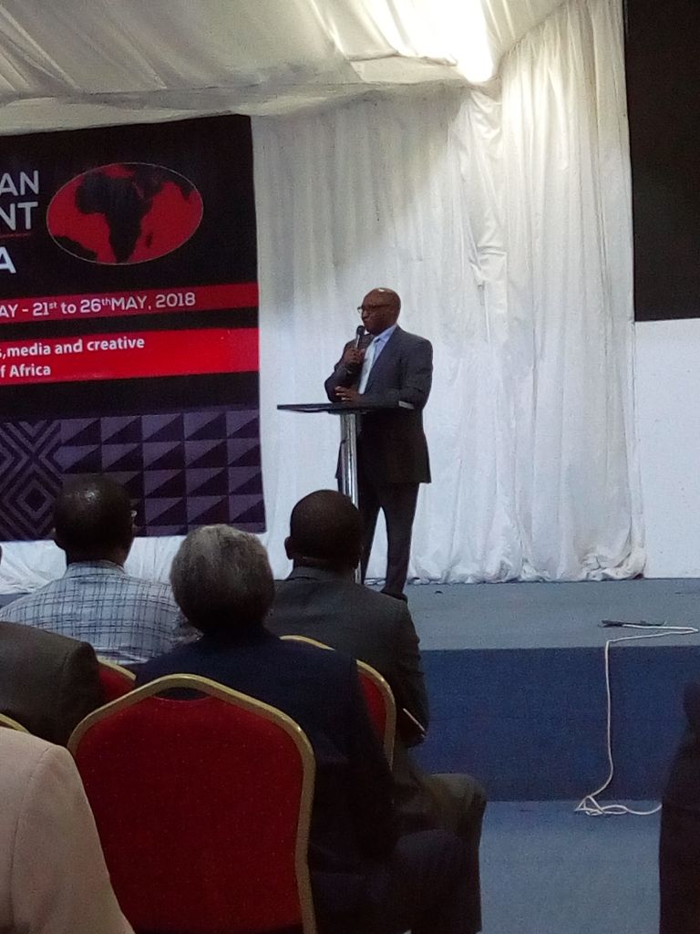 beranova__'s tweet image. Chairperson of Pan African Movement #Rwanda @pmusoni5     welcoming the guests and other peoples who attend  the opening of Pan African Movement this evening at #KCEV and they thank super hero of Africa who fought for African Liberation #PAMWeek