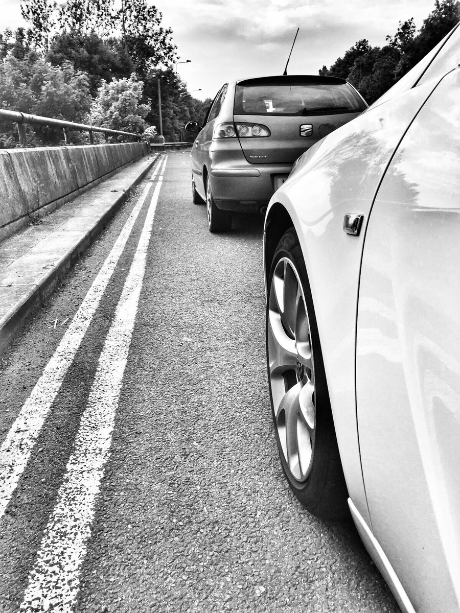 KentPoliceRoads's tweet photo. Vehicle stopped no insurance Medway #TheseFeetWereMadeForWalking #YouGotToMoveitMoveit #NoInsuranceMeansNoCar SL https://t.co/XqR932gqEu