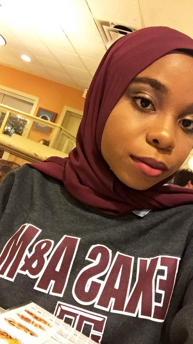 fatimahabdulwah's tweet photo. Oya propose!💍 #Fineyorubatwitter #FineHausaTwitter #FineMuslimTwitter #FineDoctorTwitter #blackhijabitwitter #fineeverythingtwitter https://t.co/UXujudsu6Y