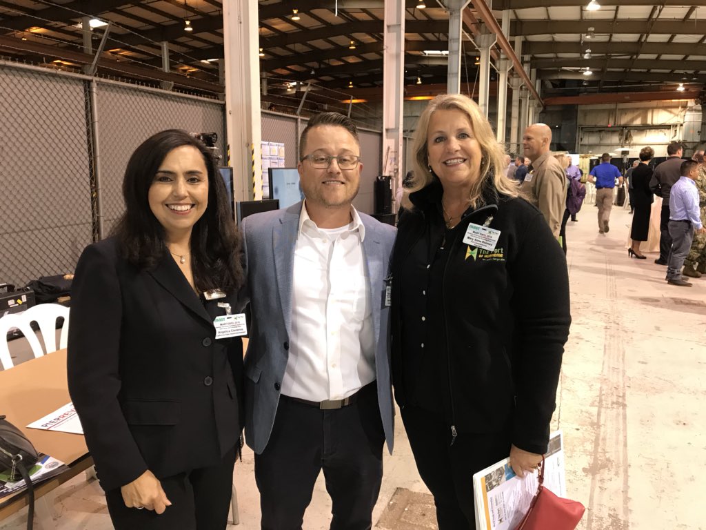 portofhueneme's tweet photo. #MAST2018 and #WorldTradeWeek is now underway! #committedtotechnology @NBVCCalifornia @AsmMoniqueLimon https://t.co/257OO19LIb