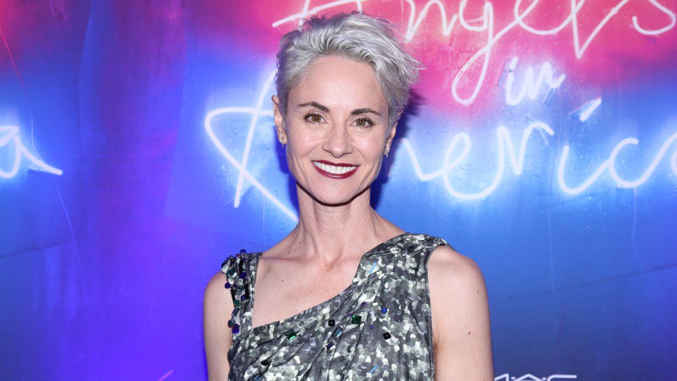 Beth Malone (@heebyfluff) will play the role of the Angel in Tony Kushner's @angelsbway full time from tonight!
The Tony nominee currently plays the role in both Wednesday performances, but will now take on the role full time from May 23.