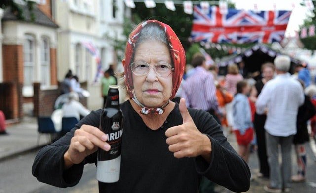 StartUp Britain (@startupbritain) on Twitter photo Small businesses capitalise on national royal wedding cheer with quirky ideas ow.ly/wONW30k8vwY via <a href="/startupstowers/">Startups.co.uk</a> #Business #Entrepreneur Small businesses capitalise on national royal wedding cheer with quirky ideas ow.ly/wONW30k8vwY via <a href="/startupstowers/">Startups.co.uk</a> #Business #Entrepreneur