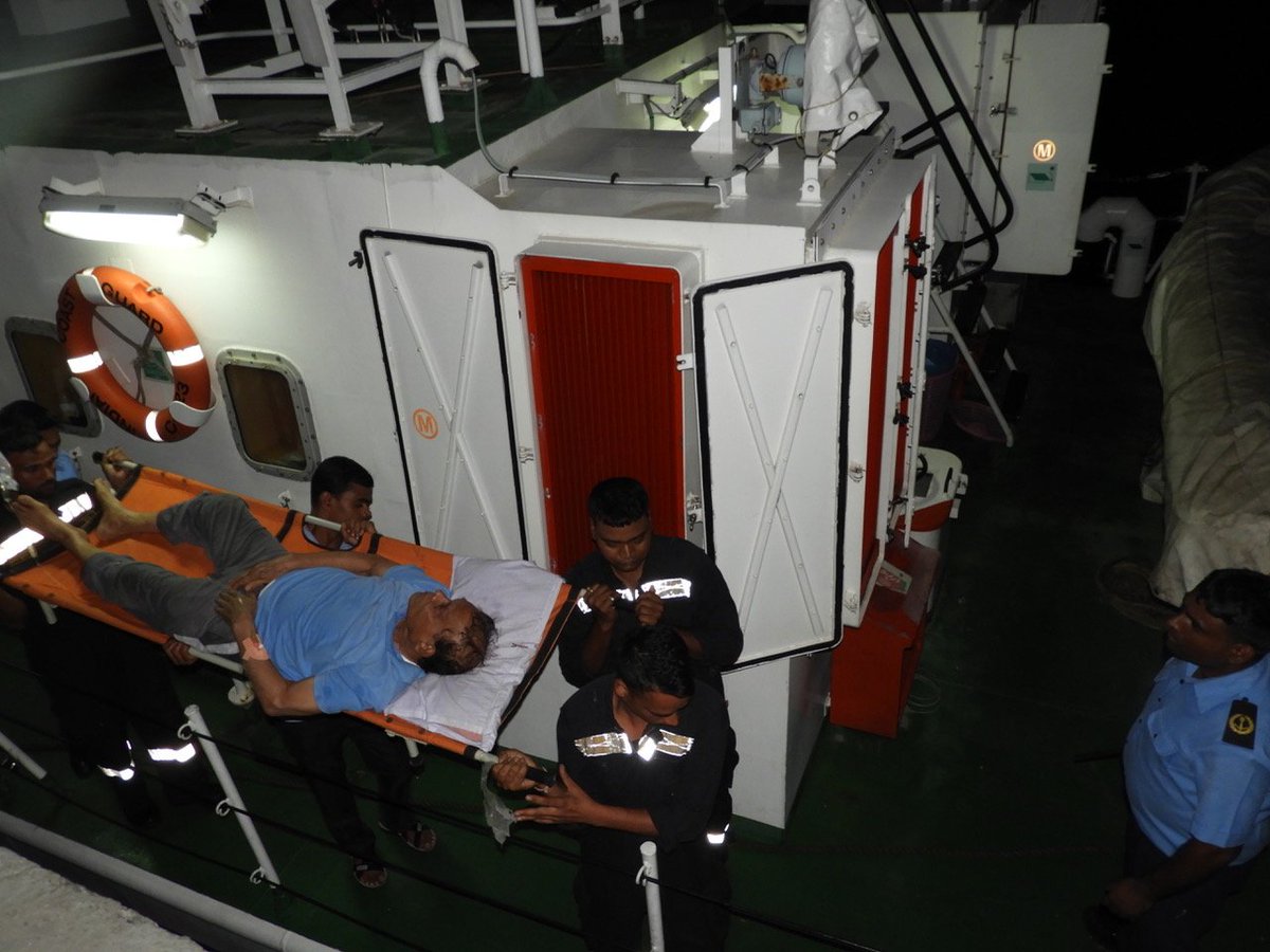 IndiaCoastGuard's tweet photo. @IndiaCoastGuard ship off A&N Islands responding to a SOS call from Dte. of Tourism #Medevaced a 80 yr old Patient from #HavelockIsland who required specialist medical care off the Island. Patient is transferred to GB Pant hospital Port Blair & is stable @DefenceMinIndia https://t.co/GorwBWK9s0
