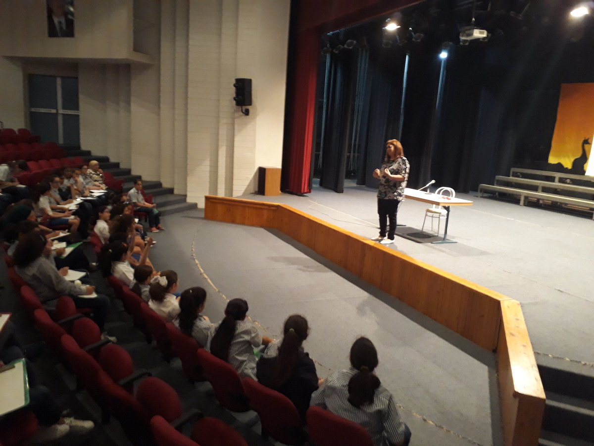 RHHS_Elementary's tweet image. Grade 5 learners interviewing a doctor and the school nurse to explore the changes that take place at puberty #self_image #awareness