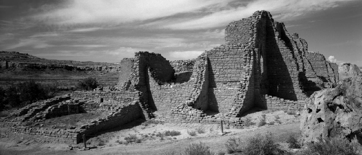 Slight obsession with National Parks Arts Foundation <3 They give extraordinary residencies in National Parks + $tipend$ during your time there! 🌲🤑

Save and get reminded about their opps on Rivet! rivet.es/orgs/national-…