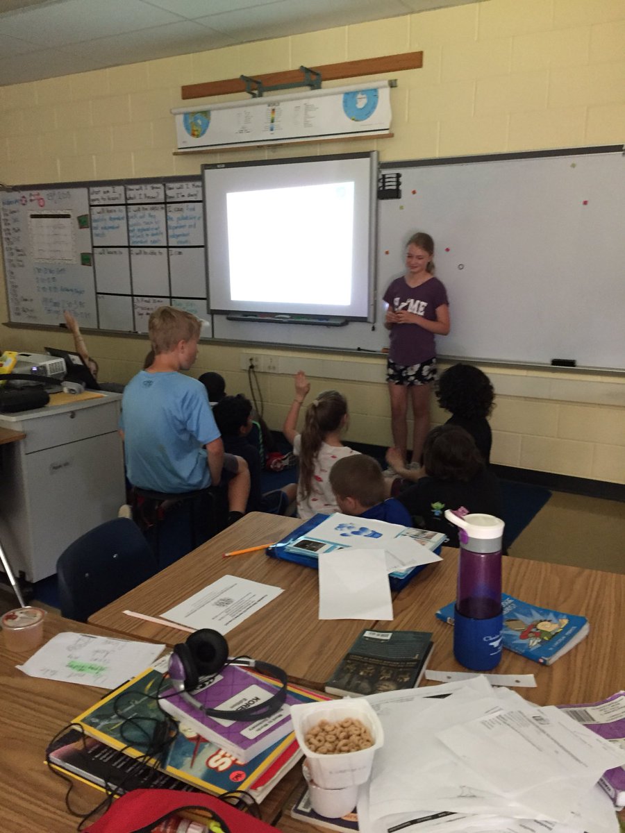 MsS_FSES5th's tweet photo. Students are becoming the teacher with our positivity project! https://t.co/R0KlKUg6Jb