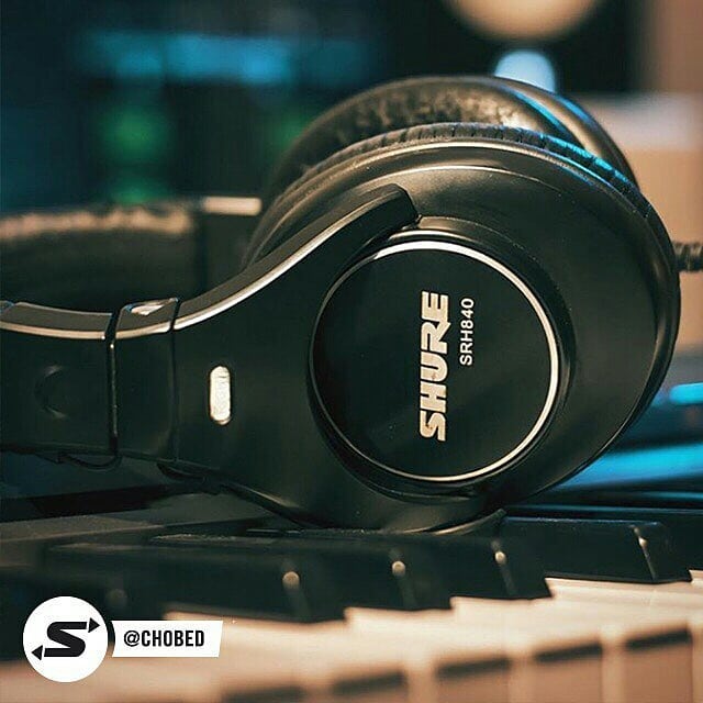 showgearonline's tweet photo. Wherever the recording takes you, master it with the SRH840 Monitoring Headphones. The SRH840 Monitoring Headphones, available at https://t.co/LOifhq2r5X or visit our retail outlet No 18 Little road Yaba, Lagos. Tel 09033774851
#Showgear #Shopshowgear #Shure #SHUREnaija https://t.co/Ox3PestbBV