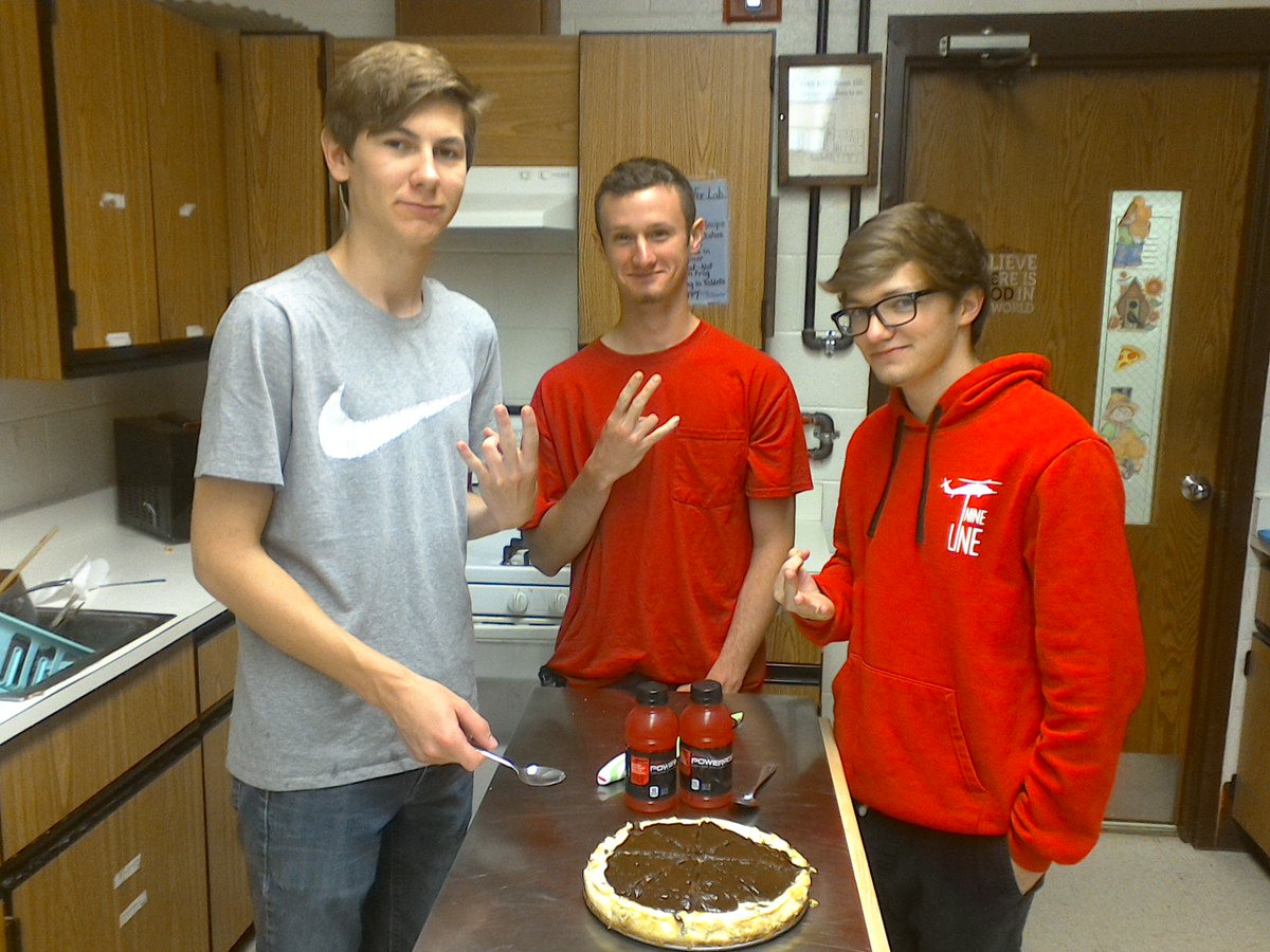 caschaer's tweet photo. Cheesecakes in Foods 2
#twolves7prideMHS https://t.co/TZeiTL7vCZ