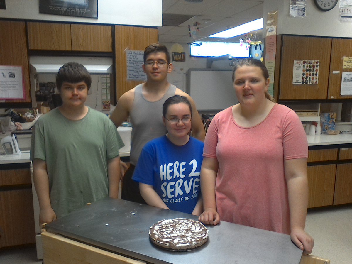 caschaer's tweet photo. Cheesecakes in Foods 2
#twolves7prideMHS https://t.co/TZeiTL7vCZ
