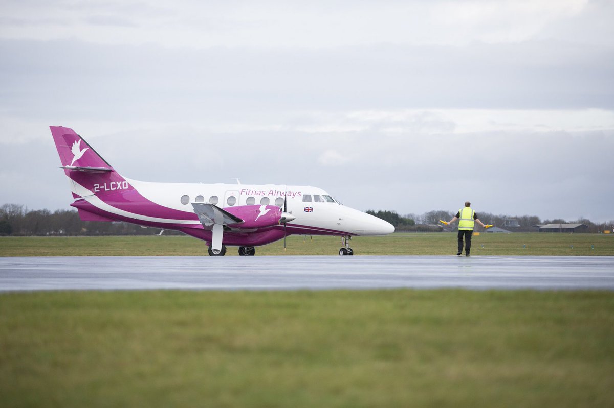 kazimsrahman's tweet photo. Love this photo. @FirnasAirways #firnasairways #jetstream31 https://t.co/iuOxYp8cYQ