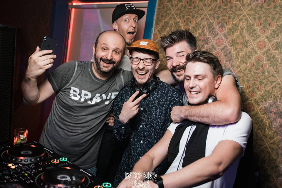 quality_cat_dj's tweet photo. With @illyandbarri last weekend in #MONOMOSCOW What a party!!! π₯π£πGuys, nice to meet you and see you soon! https://t.co/KX4e9zBtxL