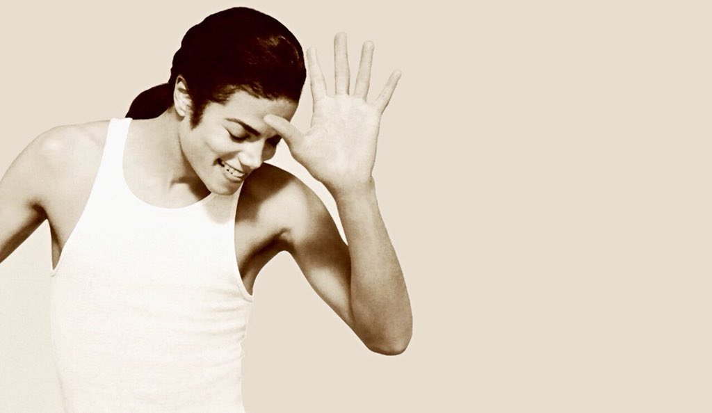 Sebastian6273's tweet photo. @michaeljackson The music Michael created was so magical.🌟 #MichaelJackson #MJ #KingOfPop https://t.co/nfjljRfTtu