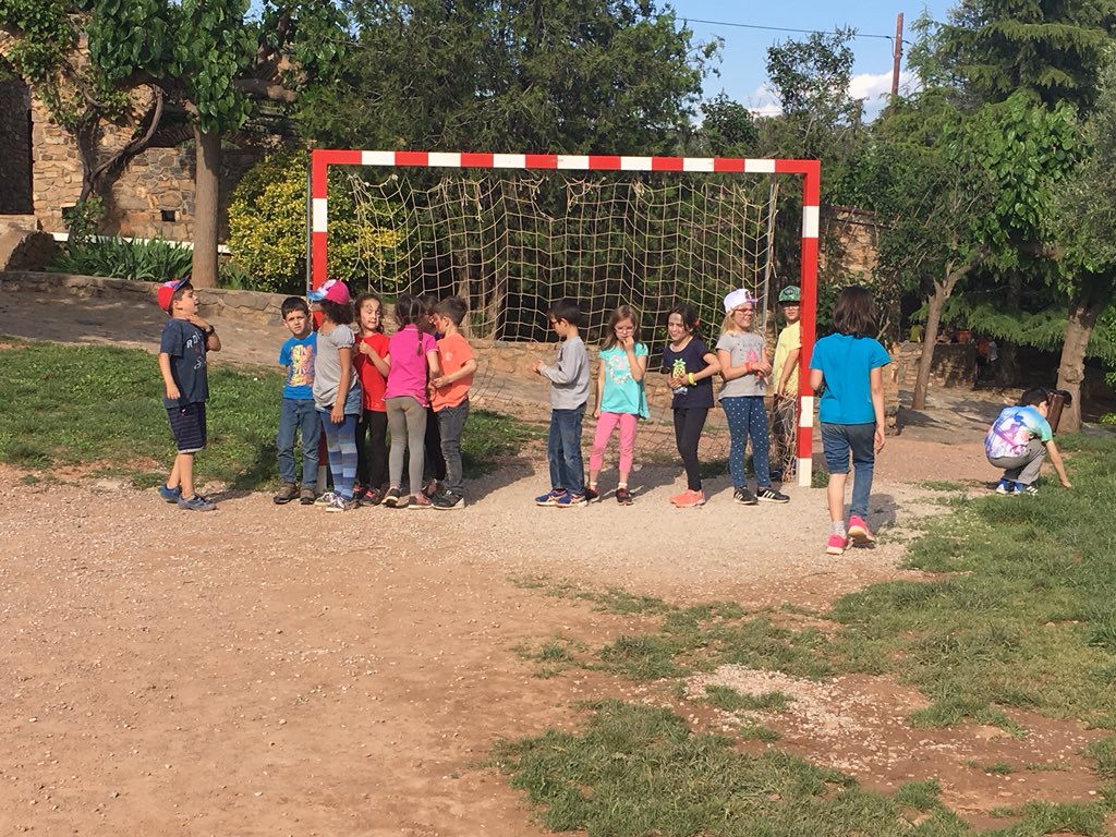 LestonnacMollet's tweet photo. #colonieslesto18 Els del CI ja hem fet el gran càsting i tots hem passat les proves! Preparats per convertir-nos en súper estrelles de Hollywood!! https://t.co/yzjYBad3Up