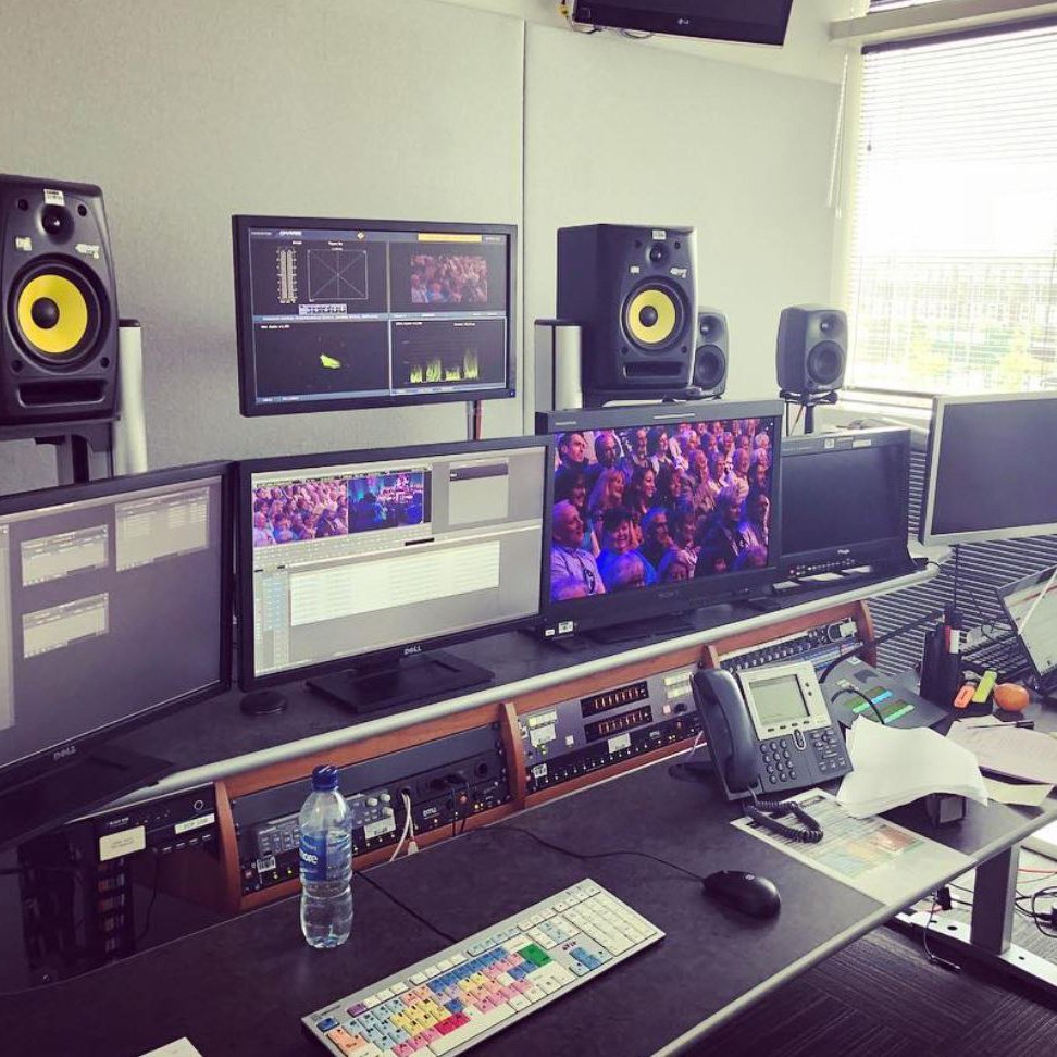 MediaComposer's tweet photo. Room with a view...
#avid #avidedit #dock10 #mediacity #mediacomposer #regram
π· by https://t.co/7DsA8EHIRx
βΆοΈ https://t.co/LipAQmmBPm https://t.co/kFFvnNfa3W