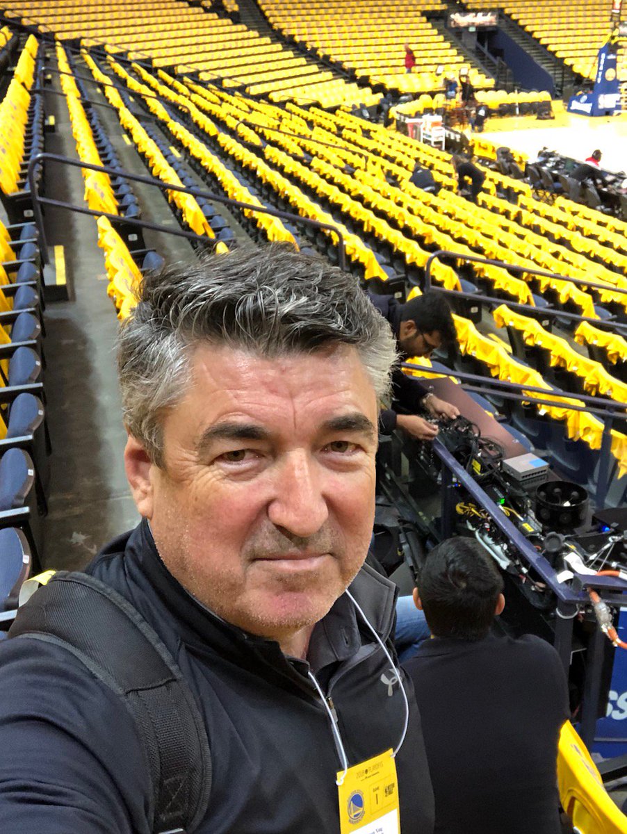 Dysonics's tweet photo. Dysonics worked with Intel to capture immersive audio during the Warriors game last night! #3daudio #dysonics #intel  #immersivemedia #360sound https://t.co/9rNihWvTb0