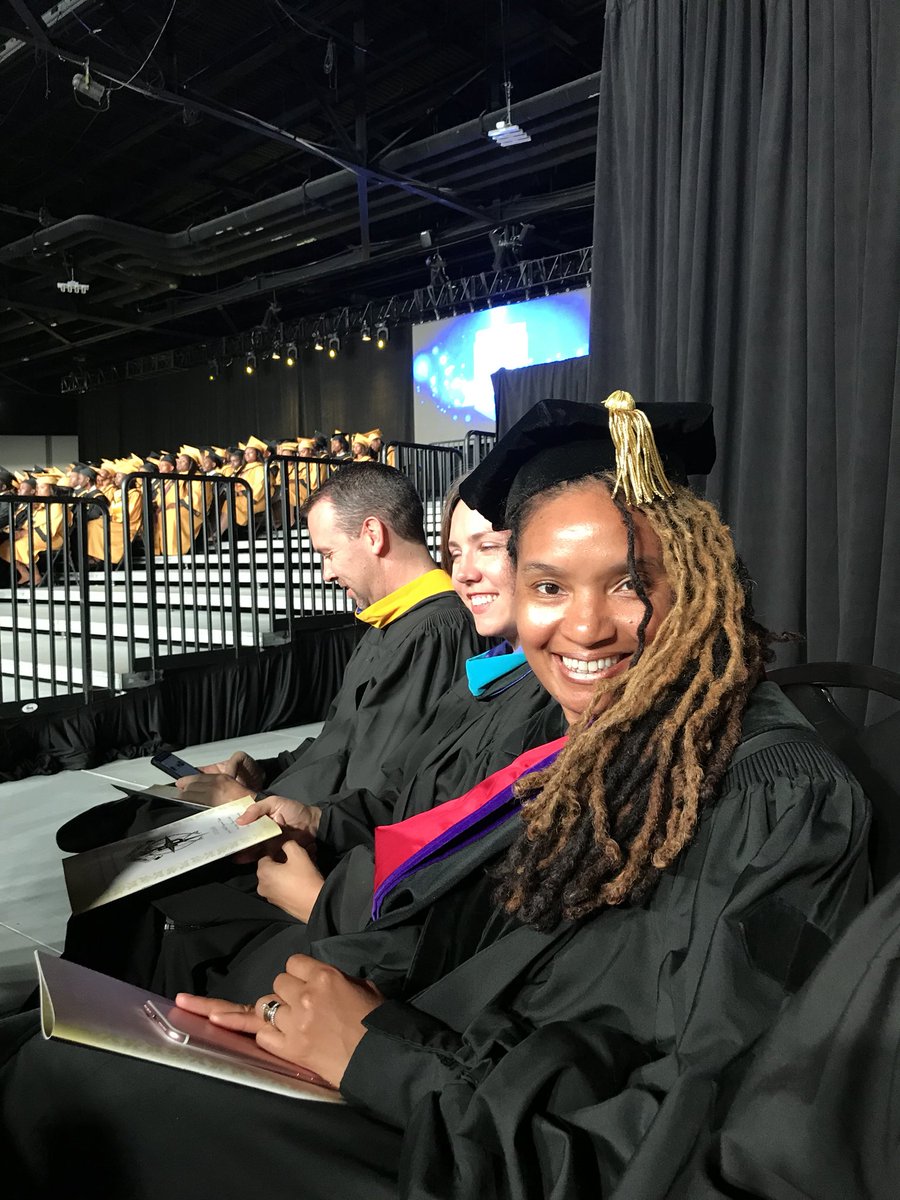 DrEmilyAMassey's tweet photo. So proud of this distinguished graduate! Go @ericalongatl ! 🖤💛 @CarstarphenMJ @Atldepsupt @apsupdate #OperationGradNation https://t.co/OQRkZ4zz8D