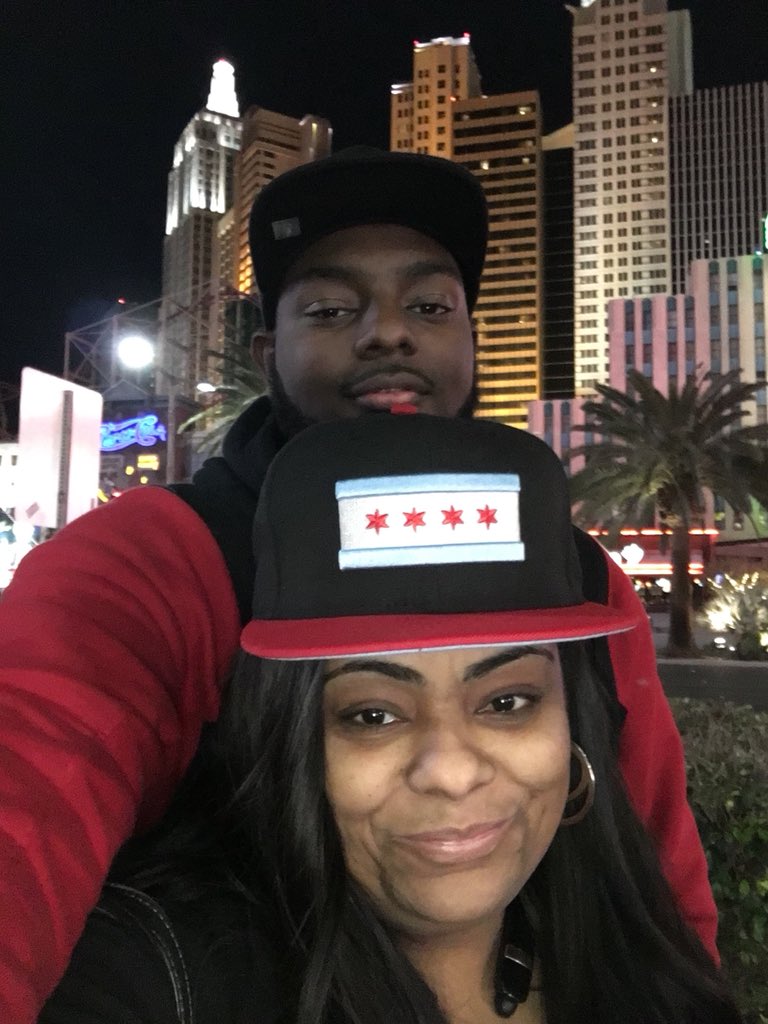 driver4chicago's tweet photo. #DriverFor20thWCW
A 20+ year employee of the City of Chicago and a leader in her field of work! She is the embodiment of a servant leader here in the City of Chicago! #Mom #driverfor20th #roadtochange #blackwomeninleadership https://t.co/P0ReVXPziv
