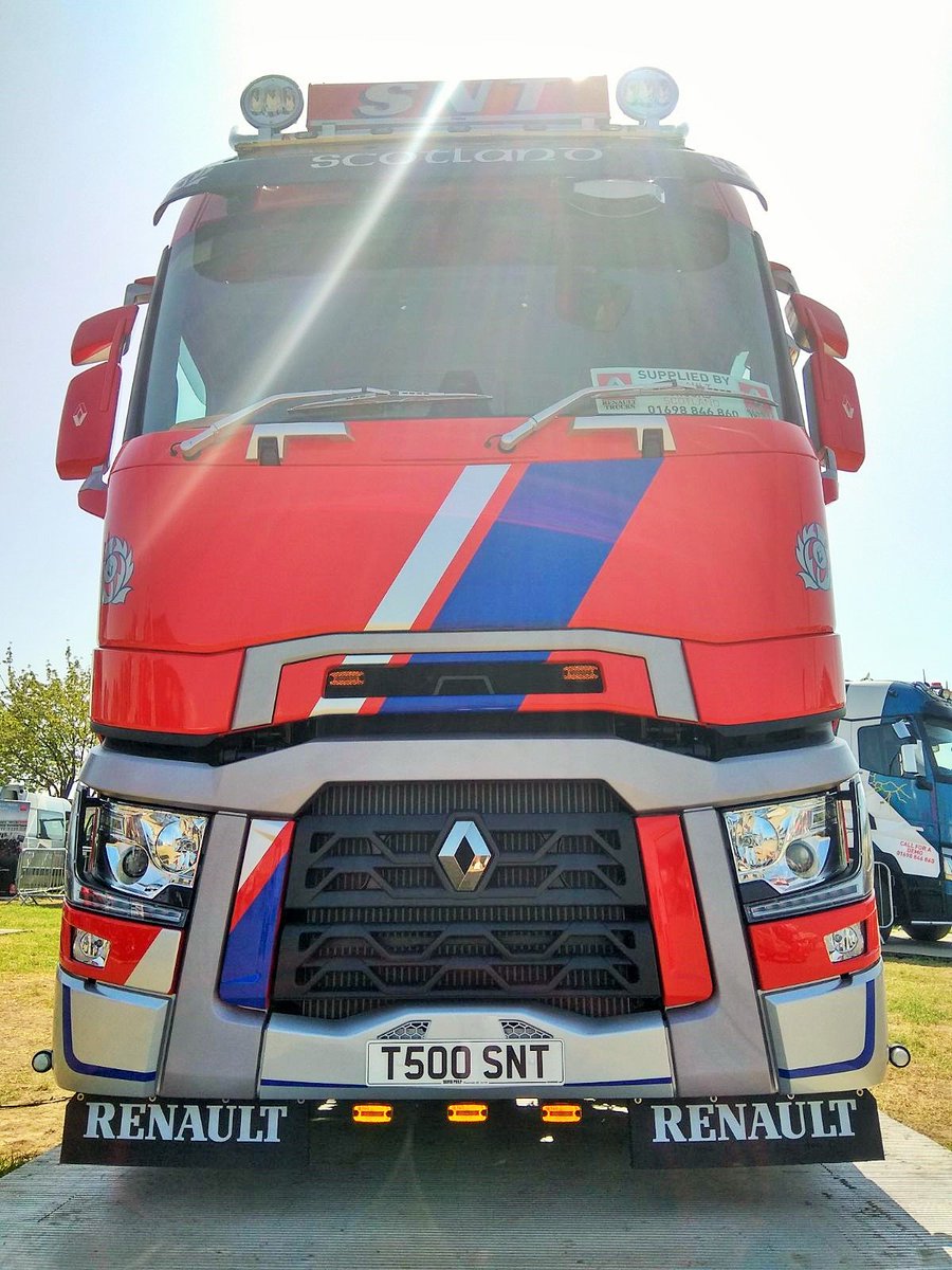 RenaultTrucksUK's tweet photo. Have you seen the latest addition to the @nicol_transport fleet? 👀
Delivered by @RenaultTrucksS, this mighty #T_High is the first customer T520 High in Scotland, and doesn't it look grand! 😎
#StuartNicol #SNT #RenaultTrucks #rts #trucking #renault #transport https://t.co/3q4lsogQXc