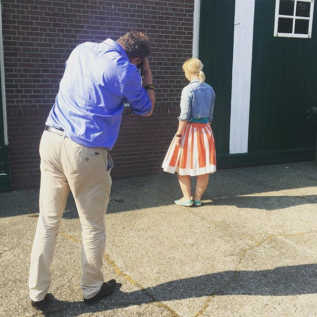 ChillFishDesign's tweet image. Mini #photoshoot for a great project coming soon! #sustainable #sustainablefashion #sustainabledesign #eco #fashion #clothing #designer #denimjacket #wideskirt #stripes #adidasboatshoes #fashiondesigner #photography #photographer
#chillfishdesign #eco #fashion #sustainable #…