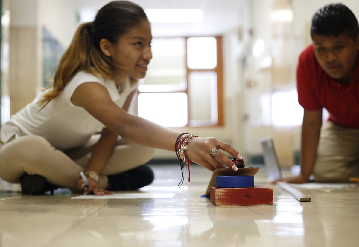 costamark2's tweet photo. ⚠All classes: Lab 8.18: Matchbox Mechanics is due Friday, 5/25 @rbmsROCKETS @RBMSDavidson @MrClarkVP @RedBankSup #Science #RBBisBIA #Classof2018 NJ SLAS-S tomorrow!  Good luck!  #justdoit https://t.co/YMHjz5RYpe