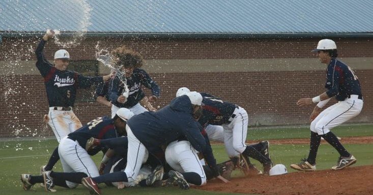 zgreen25's tweet photo. come out to Mutual Life Stadium and support the boys💯💯#StateShip @1:00 #RingChasin https://t.co/MtHH5RutZo