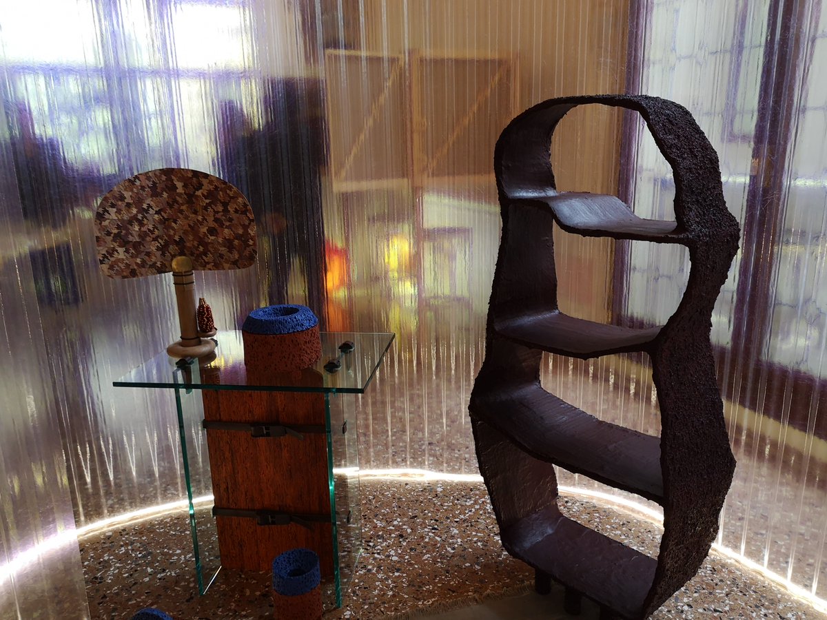 _LuciaSciacca_'s tweet image. Da oggi apriamo le porte di #PalazzoMorosini per ospitare #designafterdarwin, la mostra collettiva di #designve. Proprio qui 3 anni fa abbiamo inaugurato la prima mostra sostenuta attraverso #ValoreCultura, il progetto con cui ci impegniamo a rendere arte e cultura accessibili.