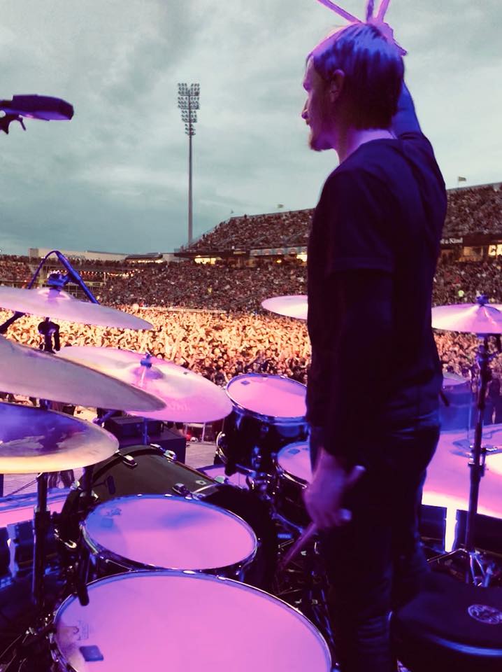 LudwigDrumsHQ's tweet image. Ludwig artist @JeffFriedl playing at Rock On The Range with @aperfectcircle! 

#LudwigDrums #LudwigArtist #APerfectCircle #EatTheElephant