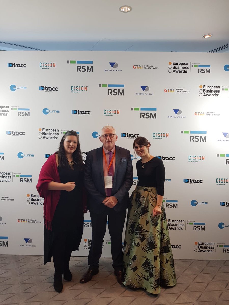 Ready to rock <a href="/rsmEBA/">Reba</a> <a href="/Neylons_FM/">Neylons</a>