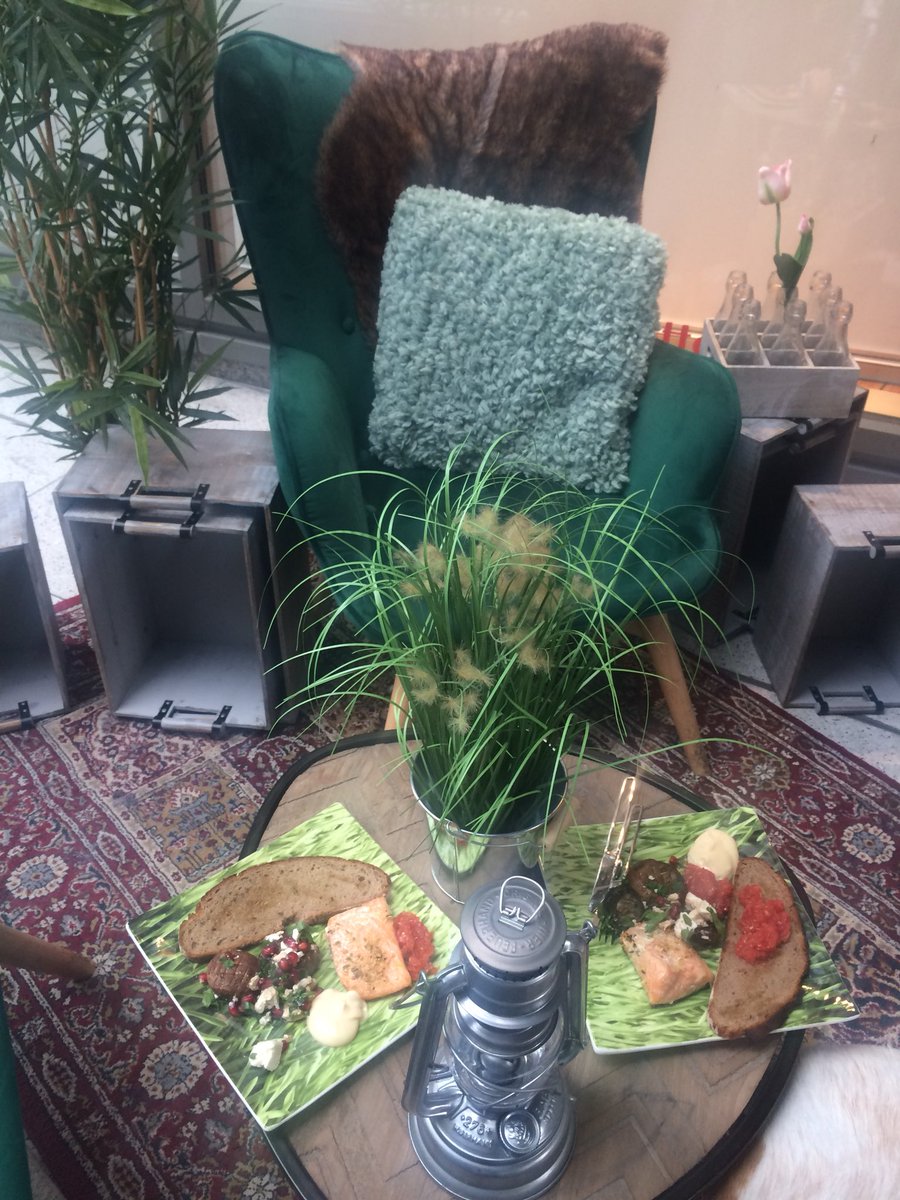 OutZeitBlog's tweet photo. Heute wieder ein Outdoor-Dinner mit @ichunterwegs - diesmal bei @globetrotter mit @PrimusEquipment 😍#rooftopgrillen #neuehorizonte https://t.co/l4bzDCQTaf