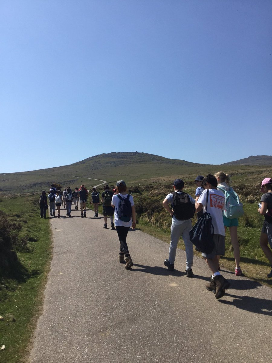 DunhurstCamps's tweet image. The #block1 major hike today (where we walked 6 hours straight and over 13kms). We all had a good time and are ready for this evenings activities!