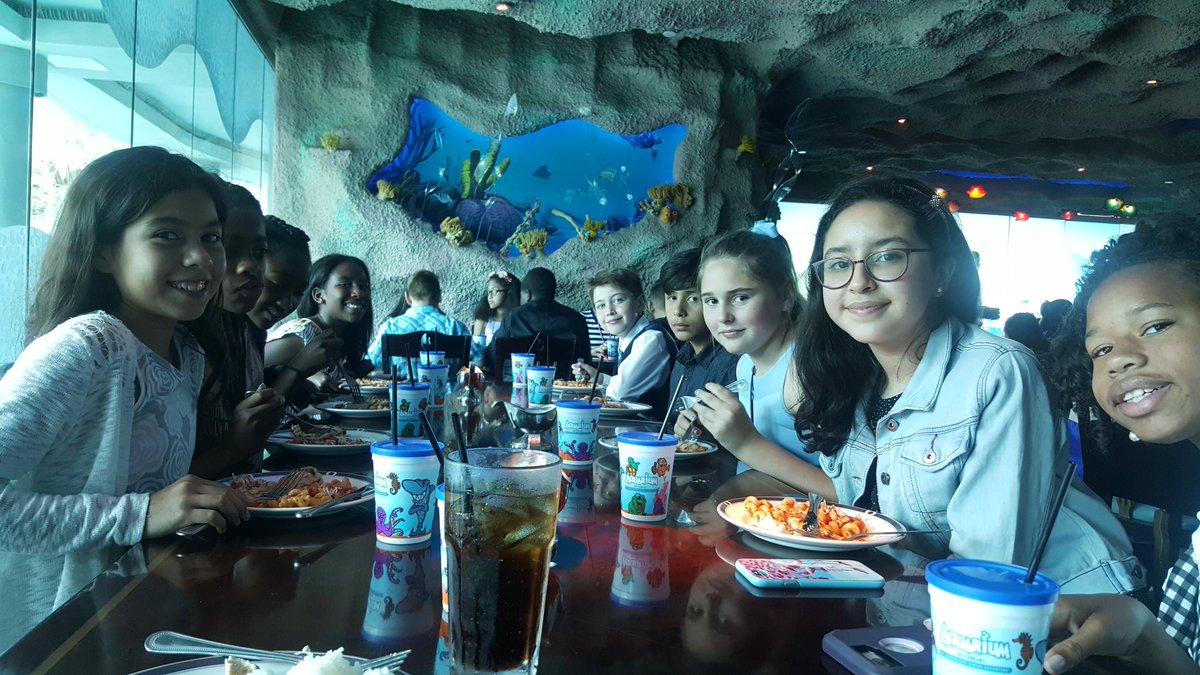 PLE_Tiner_Music's tweet photo. Thank you @HumbleISD_PLE for another great Manners Banquet. We will miss this outgoing 5th grade class! @MHodges_PLE @ElizabethFagen @HumbleISD https://t.co/XMCj7jfF4n