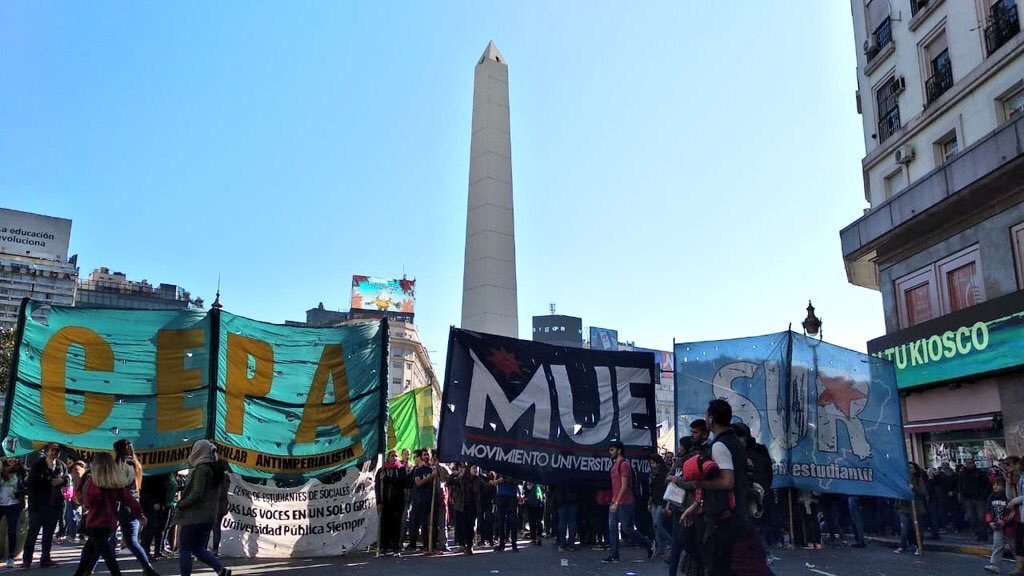 fteestevita's tweet photo. #BuenosAires

Unidad en la calle contra el ajuste del gobierno de Mauricio Macri a lxs docentes y a la Educación Pública 

#Unidad
#MarchaFederalEducativa https://t.co/CmpejadfQG