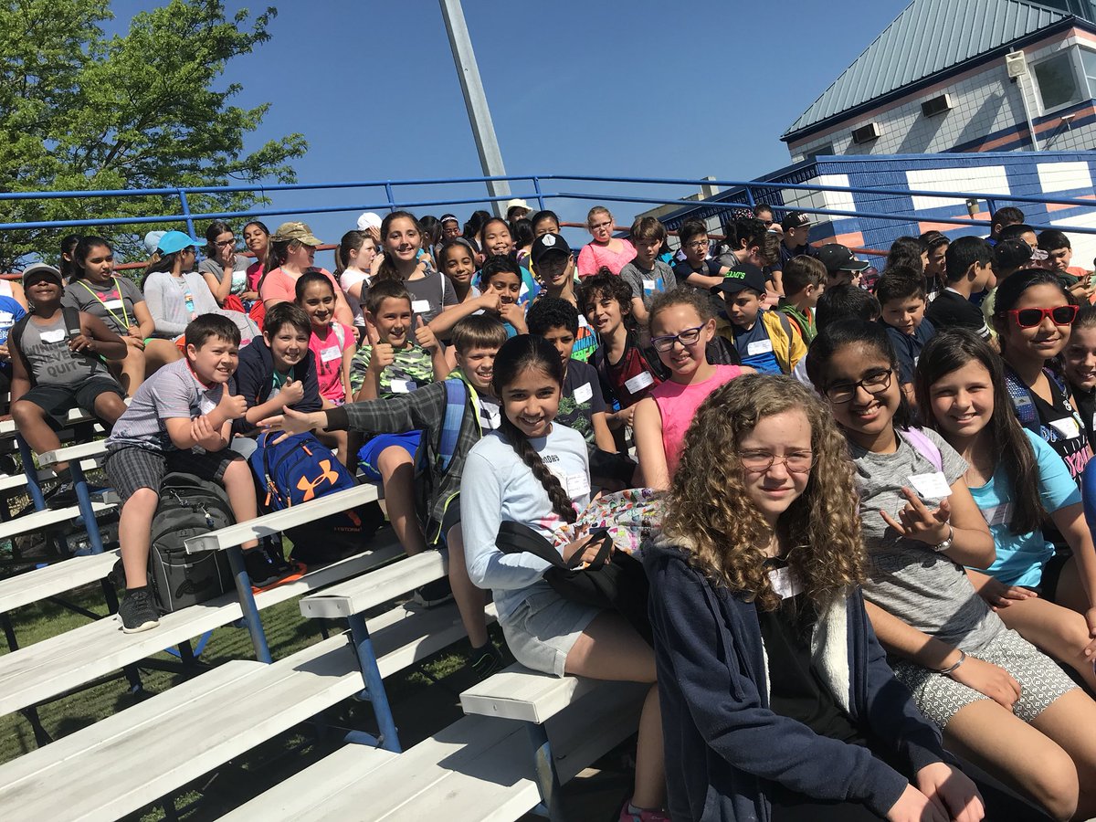 5Tremaine's tweet photo. What a great #trackandfield day! ☀️#photofinish Thank you @andy_bulat   @talbot_trailps https://t.co/ToW54CfSpV