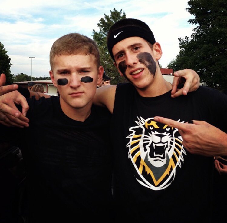 T_Pursell0's tweet photo. Can’t believe your really gone man, you’ll forever be remembered. Rest In Peace buddy. https://t.co/CnSsyVkKHn