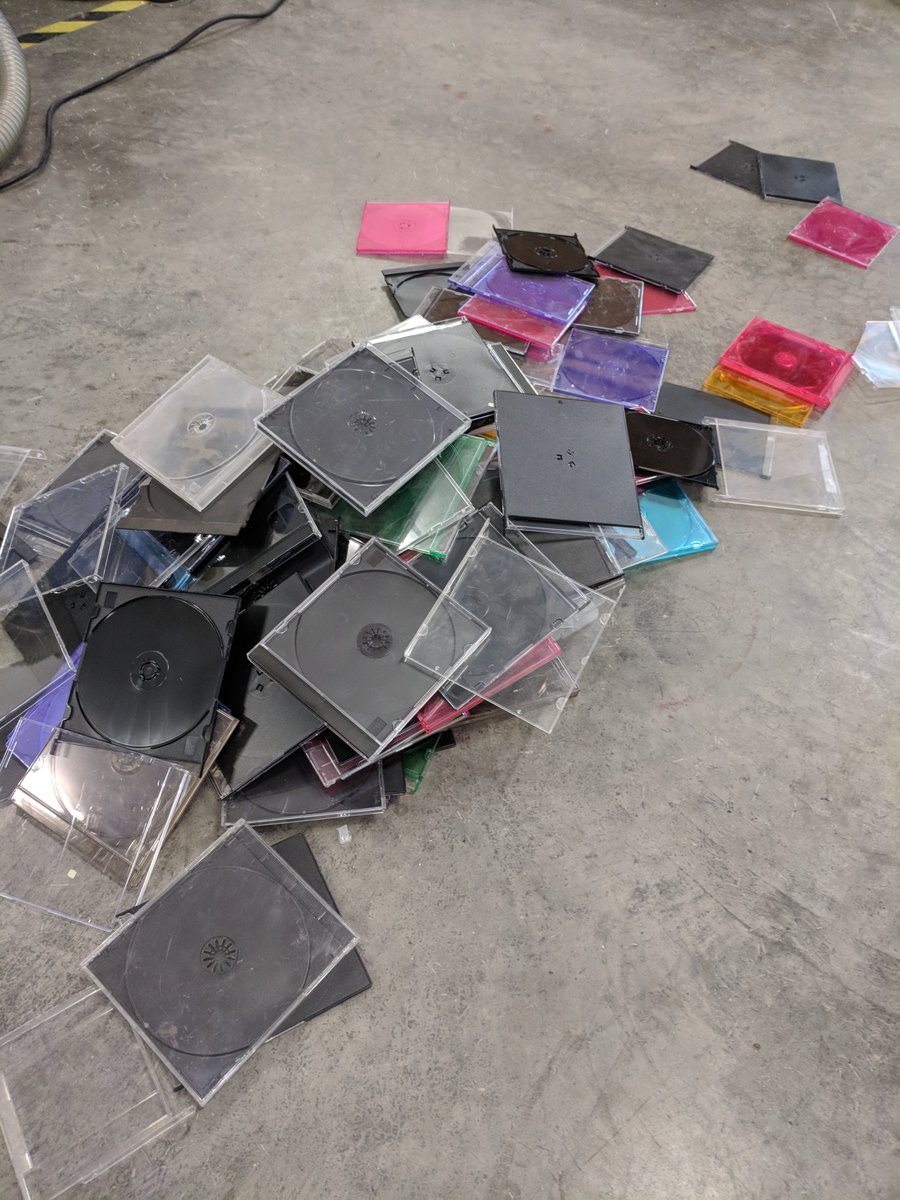 Filabot's tweet photo. How To: 3D Print with CD Cases #3dprinting #recycle #upcycle #filabot https://t.co/8wAbDg3oRS https://t.co/ozD3pUM728
