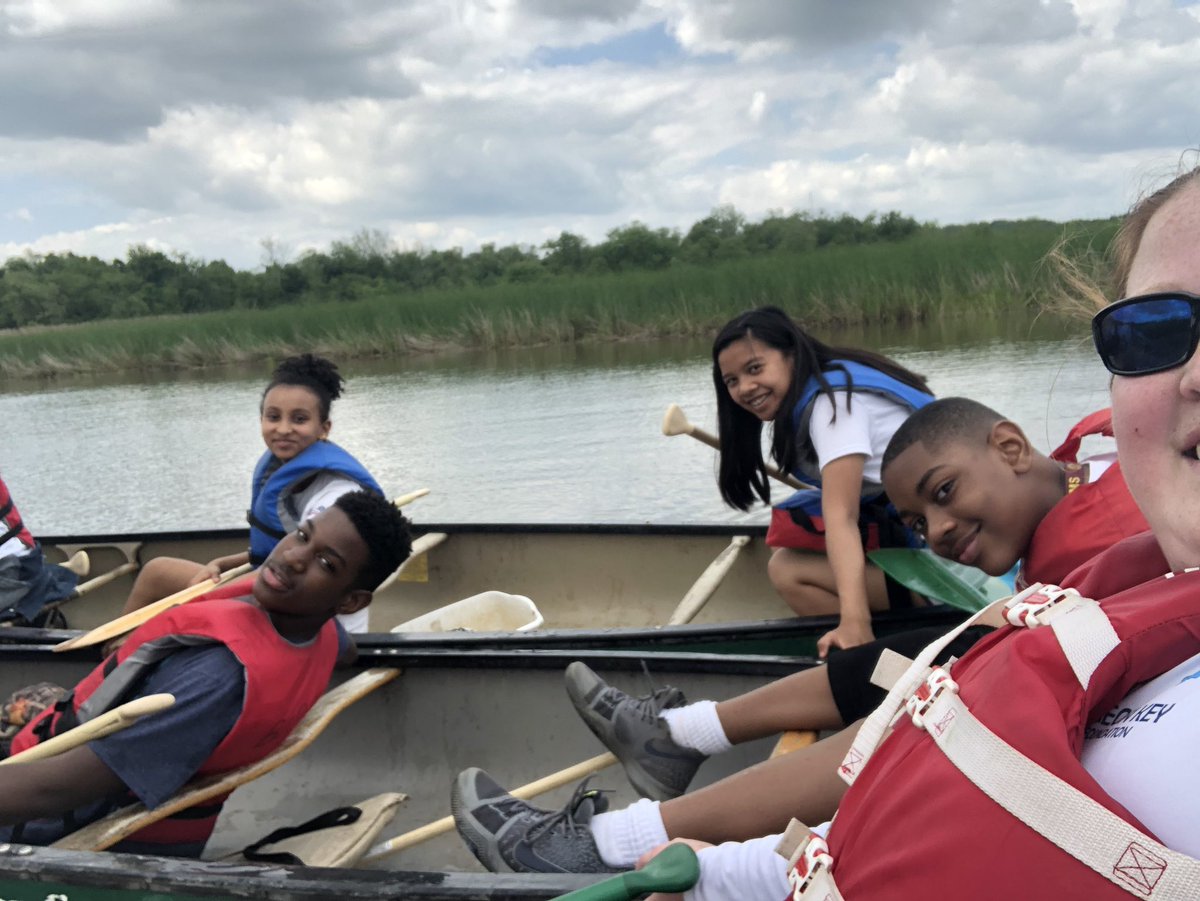 SciBeatty's tweet photo. Thanks @BCPSOutdoorSci and @joebird1000 we had a blast today! The @TeamDeerPark ESSs had an awesome time learning about marsh ecosystems! @a_wiegmann @PatriciaWit94 https://t.co/rsSxVDcW1C