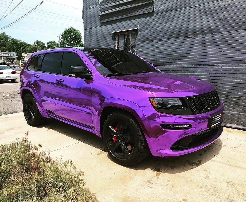 WrapLocal's tweet image. #Jeep SRT #wrapped by #cooltouchgraphics in the new @ADGraphics_NA Violet Chrome &amp;amp; it is WICKED!

#metrorestyling #elitewrappers #kingsofvinyl #wraplocal #paintisdead #vinylwrap #carwrap #eatsleepwrap #colorchange #carwrapping #vinylwrapping #carporn #instacar #photooftheday