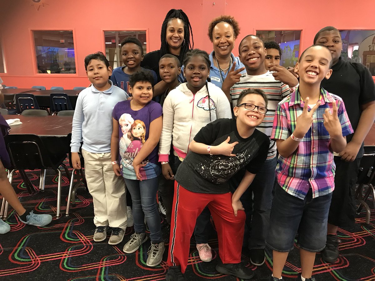 ColumbusTHT's tweet photo. Columbus @ FunPlex #thelifeofaprincipal#trentonshiddentreasure https://t.co/2HgTJqtVSq