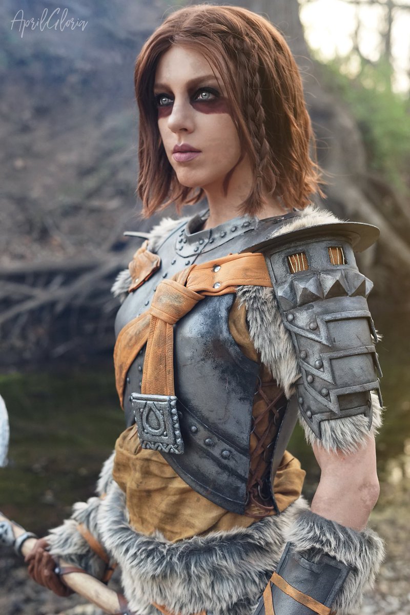 𝑎𝑝𝑟𝑖𝑙 𝑔ℎ𝑜𝑢𝑙 𝑖𝑎 Used My Skyrim Banded Iron Armor To Become A Whole New Character That S Forever Looking For Excuses To Split Anyone Who Gets In Her Way Like