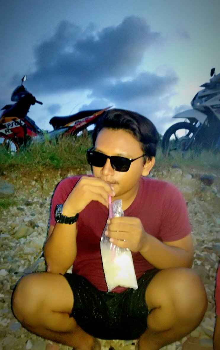 MikoAfandi's tweet photo. Yang belum tidur siapa di sini hehe https://t.co/3yepJVsT52